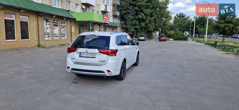 Внедорожник / Кроссовер Mitsubishi Outlander 2018 в Харькове