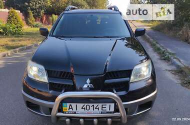 Позашляховик / Кросовер Mitsubishi Outlander 2007 в Києві