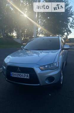 Mitsubishi Outlander 2011