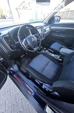 Внедорожник / Кроссовер Mitsubishi Outlander 2013 в Хмельницком