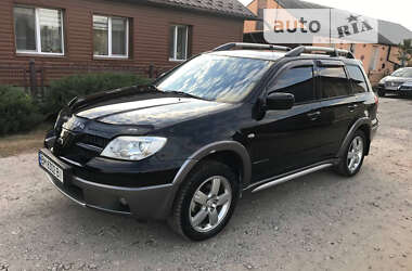 Внедорожник / Кроссовер Mitsubishi Outlander 2006 в Краснополье