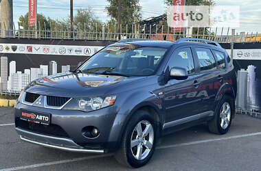 Внедорожник / Кроссовер Mitsubishi Outlander 2008 в Киеве