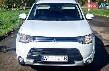 Внедорожник / Кроссовер Mitsubishi Outlander 2014 в Калуше