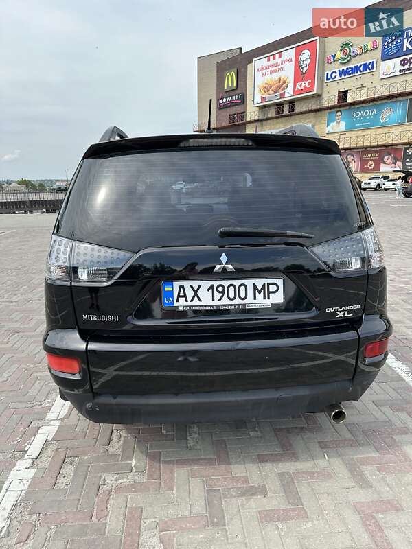 Внедорожник / Кроссовер Mitsubishi Outlander 2011 в Харькове