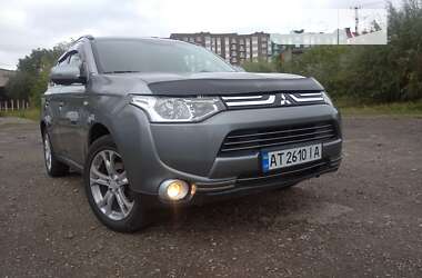 Mitsubishi Outlander 2012