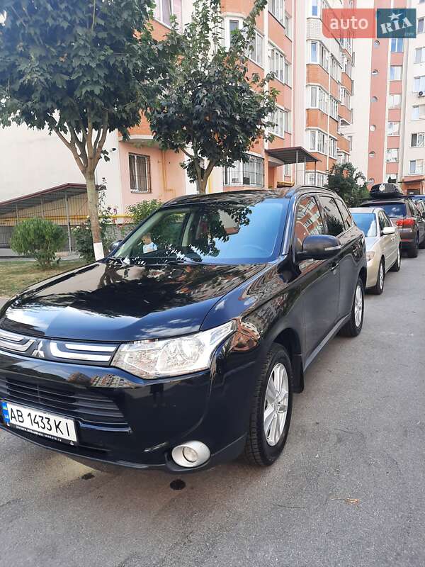 Позашляховик / Кросовер Mitsubishi Outlander 2012 в Одесі