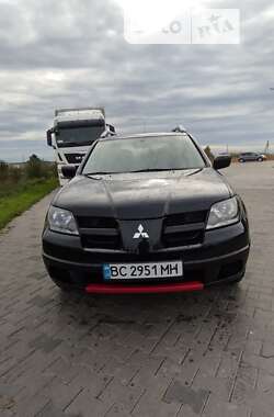 Позашляховик / Кросовер Mitsubishi Outlander 2003 в Яворові