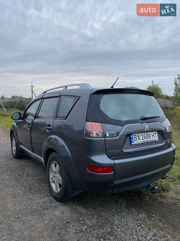 Позашляховик / Кросовер Mitsubishi Outlander 2008 в Хмельницькому