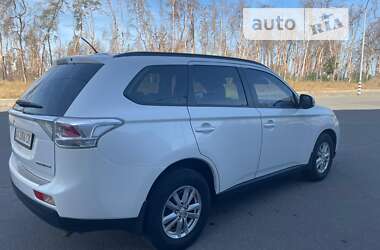 Внедорожник / Кроссовер Mitsubishi Outlander 2012 в Харькове