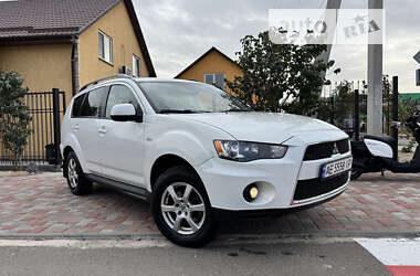 Позашляховик / Кросовер Mitsubishi Outlander 2012 в Києві