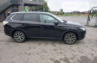 Mitsubishi Outlander 2015