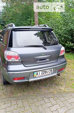 Внедорожник / Кроссовер Mitsubishi Outlander 2008 в Киеве