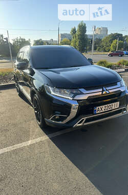 Mitsubishi Outlander 2019