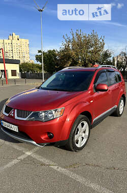 Внедорожник / Кроссовер Mitsubishi Outlander 2009 в 