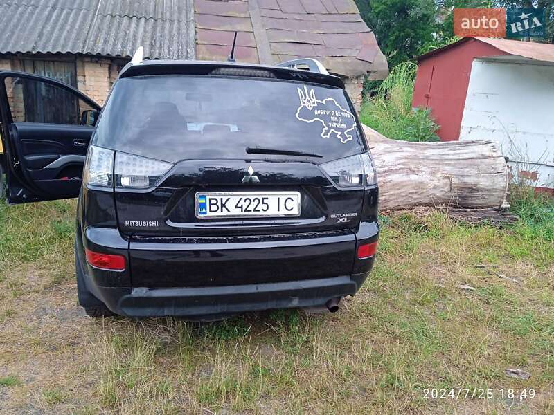 Внедорожник / Кроссовер Mitsubishi Outlander 2008 в Гоще