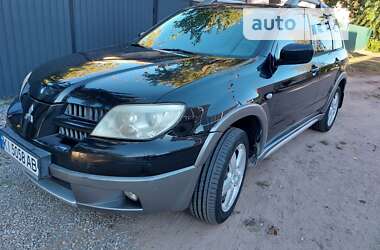 Внедорожник / Кроссовер Mitsubishi Outlander 2005 в Кременчуге