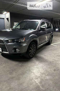 Позашляховик / Кросовер Mitsubishi Outlander 2010 в Львові