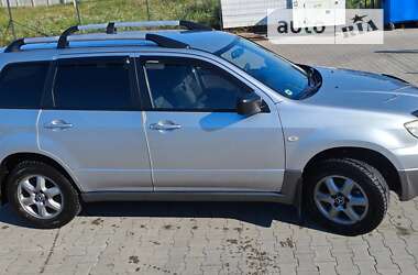 Внедорожник / Кроссовер Mitsubishi Outlander 2008 в Киеве