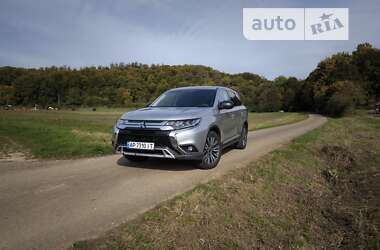 Mitsubishi Outlander 2020