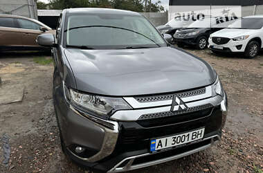 Позашляховик / Кросовер Mitsubishi Outlander 2021 в Чернігові