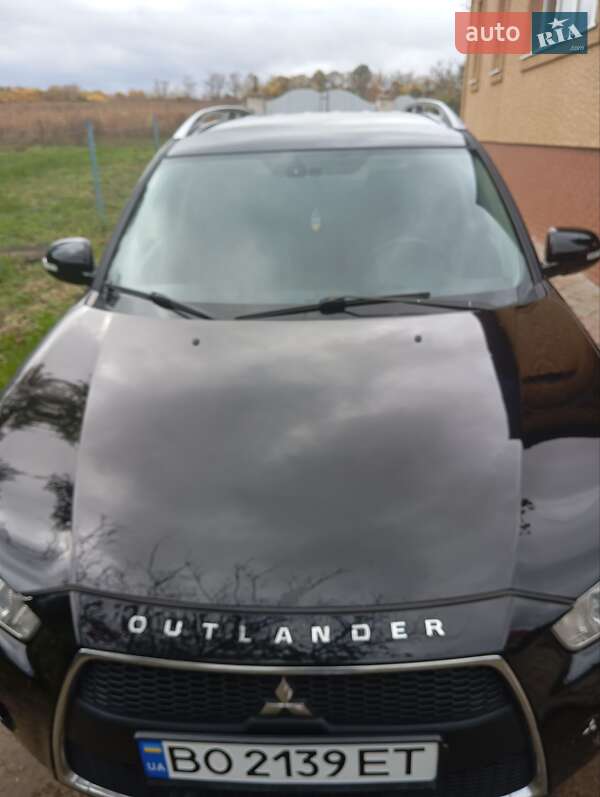Позашляховик / Кросовер Mitsubishi Outlander 2010 в Бережанах