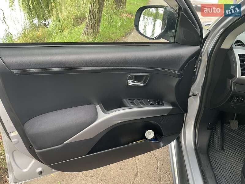 Внедорожник / Кроссовер Mitsubishi Outlander 2011 в Ровно