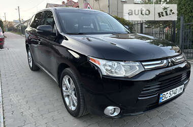 Позашляховик / Кросовер Mitsubishi Outlander 2013 в Львові