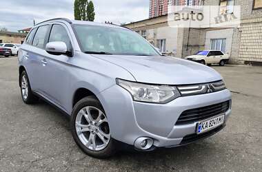 Позашляховик / Кросовер Mitsubishi Outlander 2013 в Києві