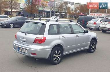 Внедорожник / Кроссовер Mitsubishi Outlander 2006 в Киеве