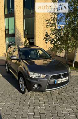 Mitsubishi Outlander 2011