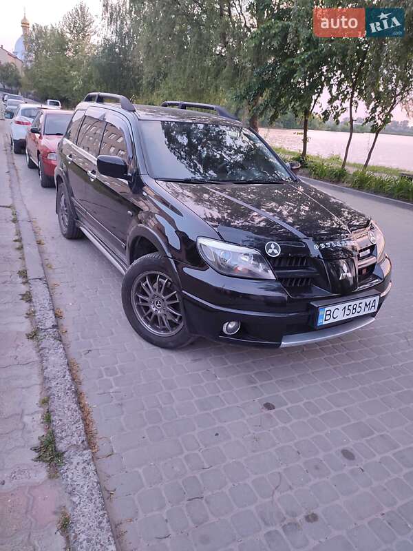 Внедорожник / Кроссовер Mitsubishi Outlander 2007 в Городке