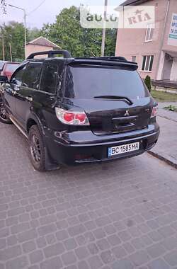 Внедорожник / Кроссовер Mitsubishi Outlander 2007 в Городке