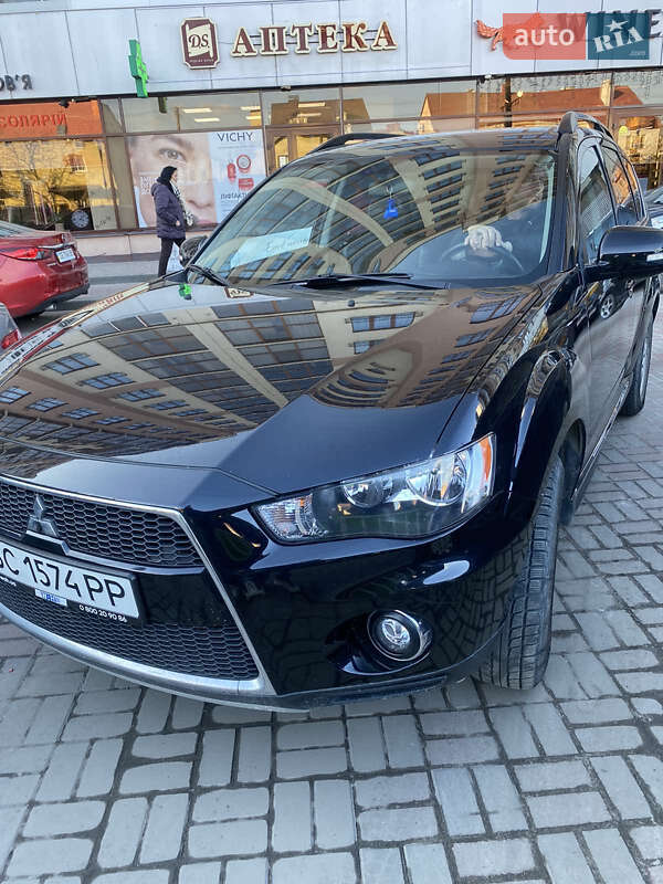 Mitsubishi Outlander 2010