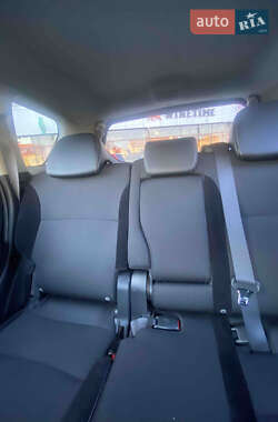 Внедорожник / Кроссовер Mitsubishi Outlander 2010 в 