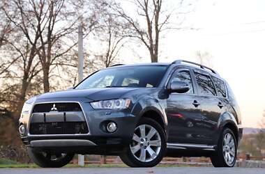 Mitsubishi Outlander 2011