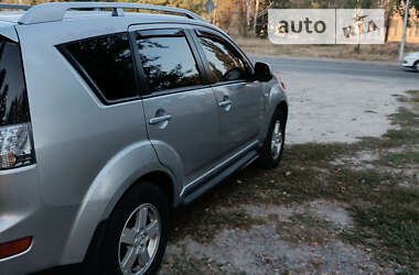 Внедорожник / Кроссовер Mitsubishi Outlander 2009 в Киеве