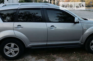 Внедорожник / Кроссовер Mitsubishi Outlander 2009 в Киеве