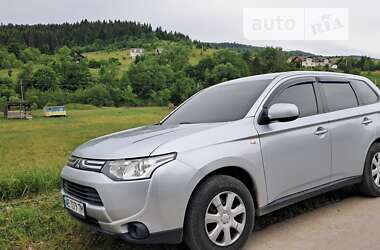 Внедорожник / Кроссовер Mitsubishi Outlander 2013 в Кривом Роге