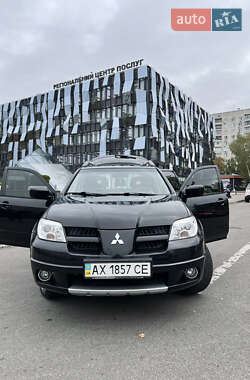 Внедорожник / Кроссовер Mitsubishi Outlander 2008 в 