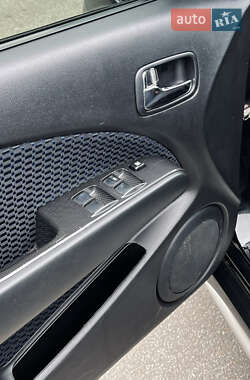 Внедорожник / Кроссовер Mitsubishi Outlander 2008 в 
