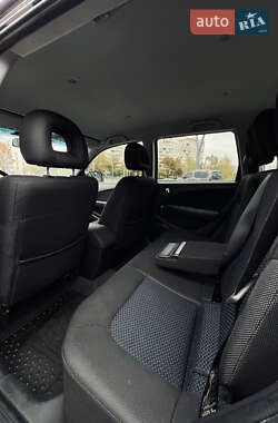 Внедорожник / Кроссовер Mitsubishi Outlander 2008 в 