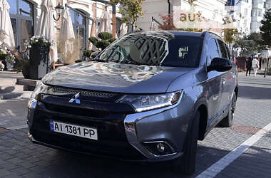 Внедорожник / Кроссовер Mitsubishi Outlander 2017 в Белой Церкви