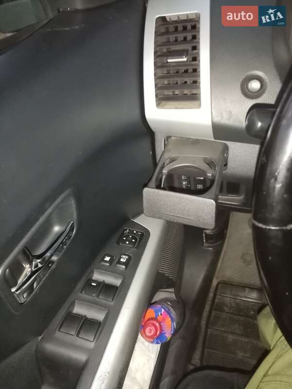 Внедорожник / Кроссовер Mitsubishi Outlander 2008 в Остер фото 17 Внедорожник / Кроссовер Mitsubishi Outlander 2008 в Остер