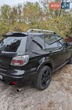 Внедорожник / Кроссовер Mitsubishi Outlander 2006 в 