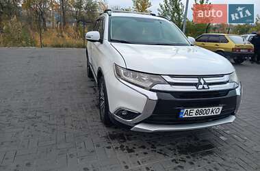 Внедорожник / Кроссовер Mitsubishi Outlander 2015 в Днепре