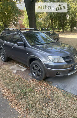 Позашляховик / Кросовер Mitsubishi Outlander 2006 в Харкові