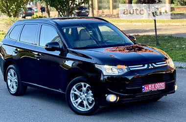 Внедорожник / Кроссовер Mitsubishi Outlander 2013 в Калуше