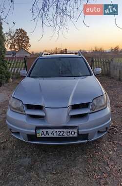 Внедорожник / Кроссовер Mitsubishi Outlander 2003 в Рава-Русской