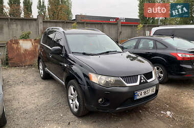 Позашляховик / Кросовер Mitsubishi Outlander 2008 в Києві