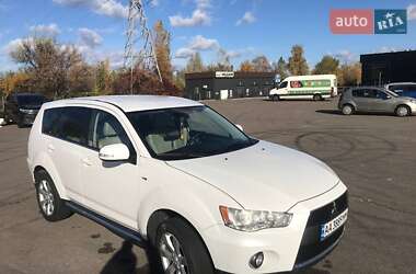 Mitsubishi Outlander 2011